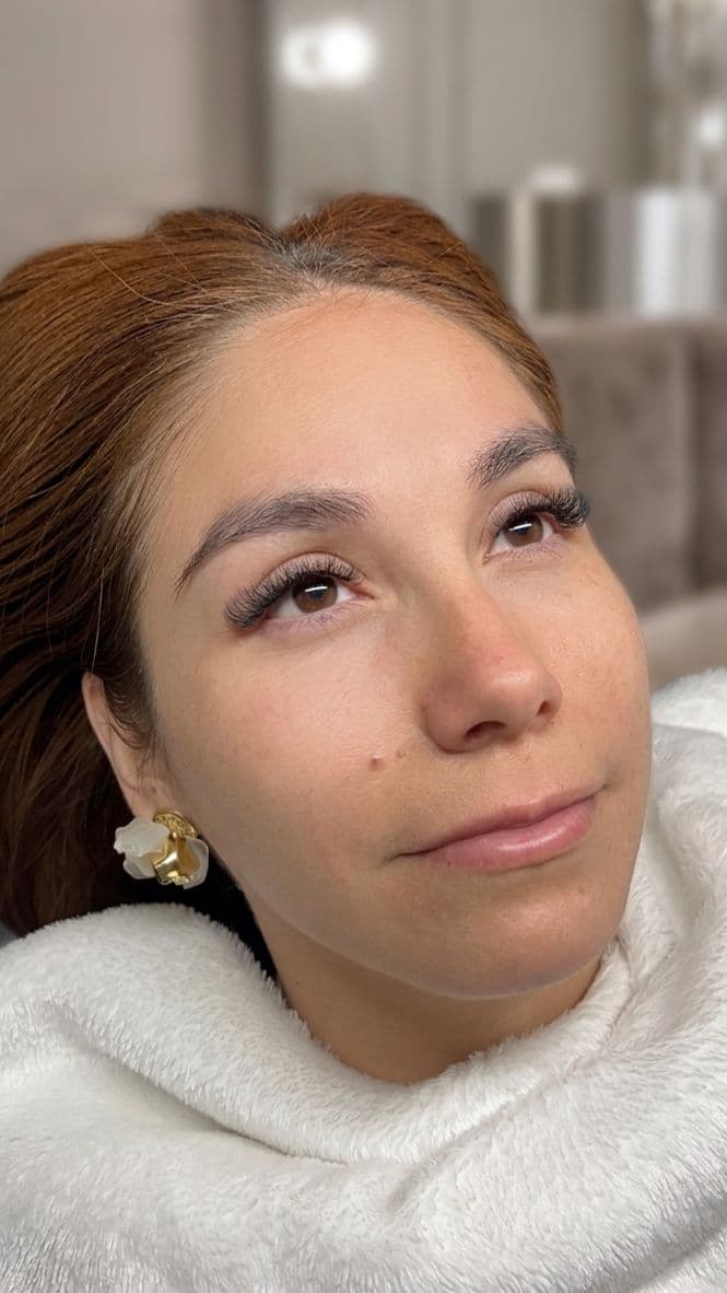 Pestañas y cejas — HiStudio